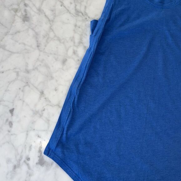 LULULEMON BLUE SLEEVELESS TANK 4 - Picture 6 of 7